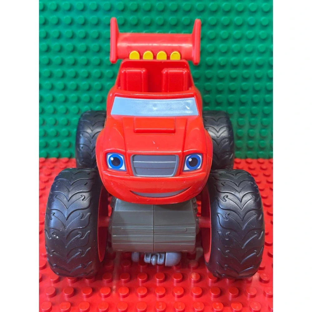Fisher-Price Blaze and the Monster Machines Super Stunt toy truck